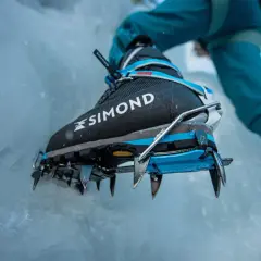 Botas de alpinismo con crampones Simond, perfectos para escalar hielo. Los mejores crampones para conquistar cimas heladas.