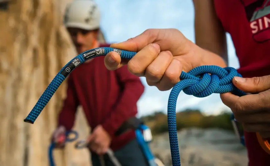 Nudos de escalada y ferrata - ¿Cuáles necesitas de verdad?